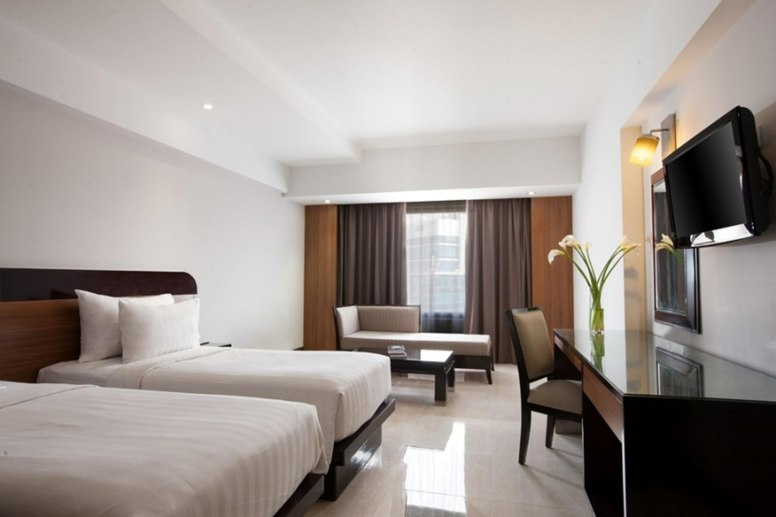 Hotel Santika Premiere Семаранг Экстерьер фото